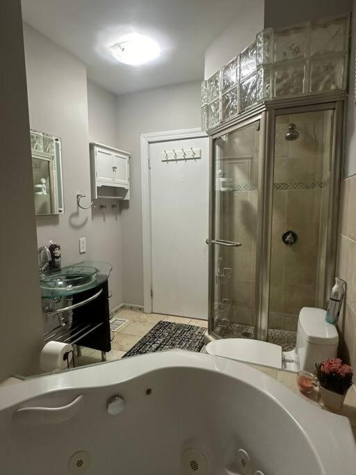 Spacious And Cozy- Near T-Station-Quiet Neighborhood! Malden Exterior photo
