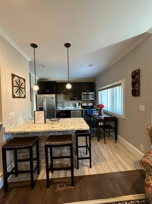 Spacious And Cozy- Near T-Station-Quiet Neighborhood! Malden Exterior photo
